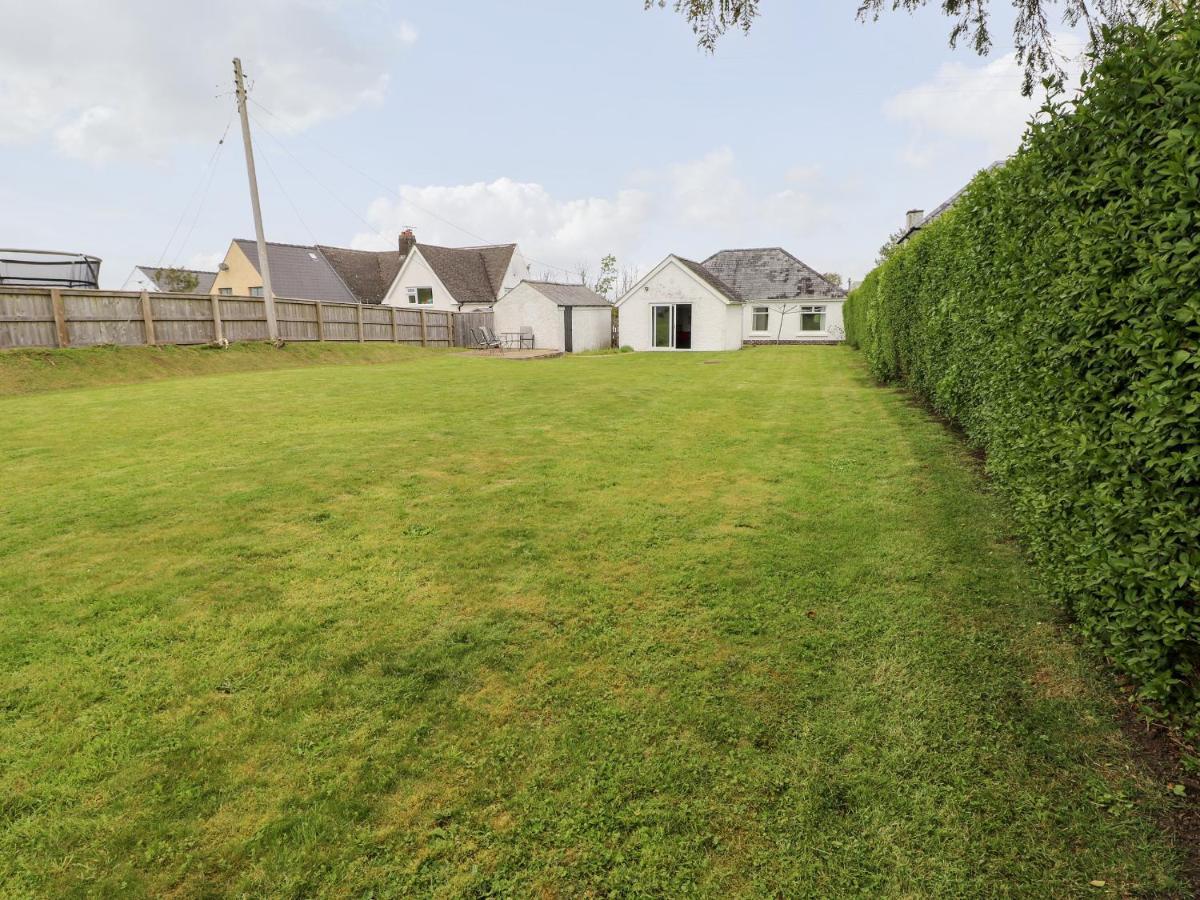 White Thorns Villa Haverfordwest Exterior photo