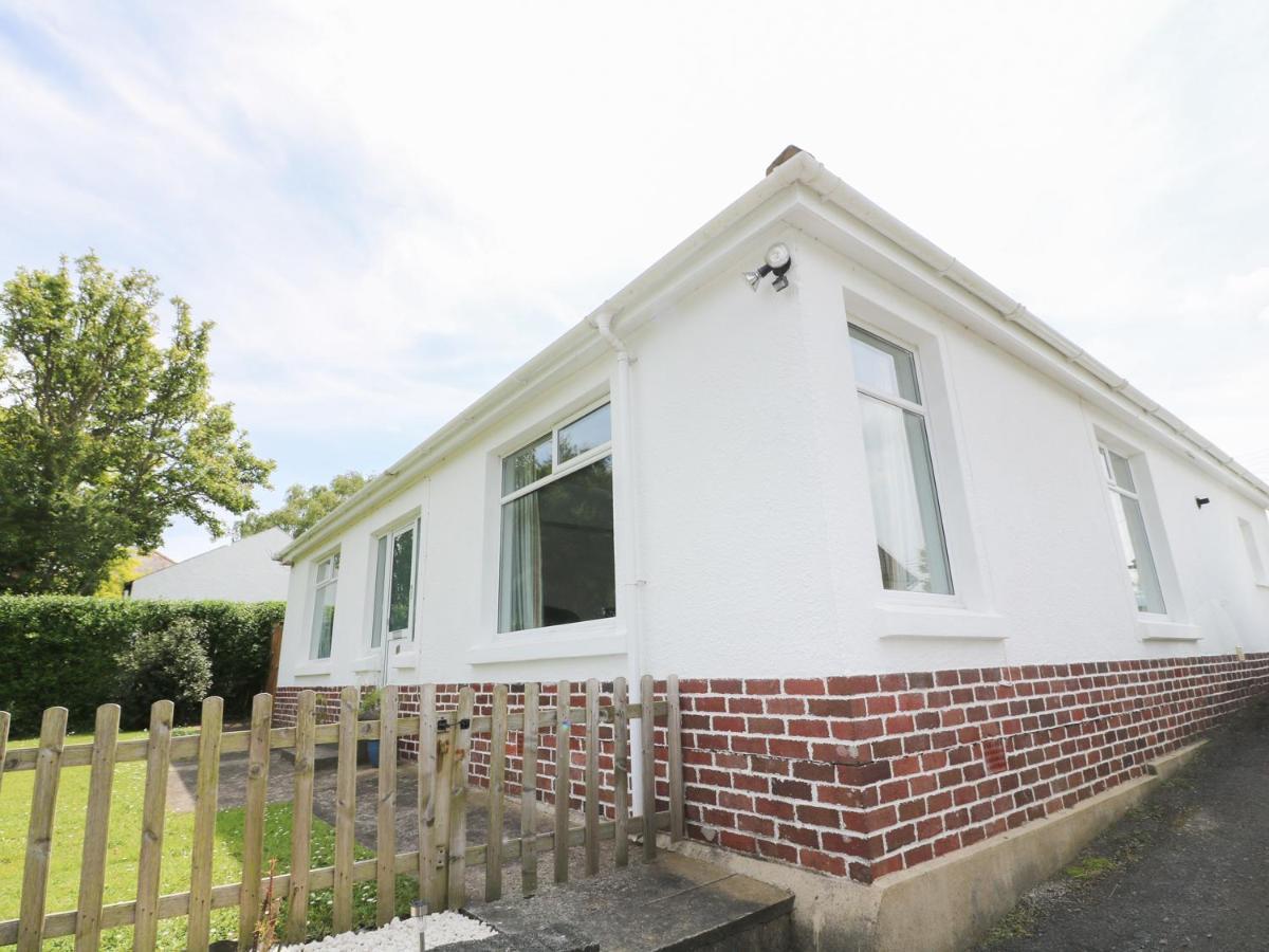 White Thorns Villa Haverfordwest Exterior photo